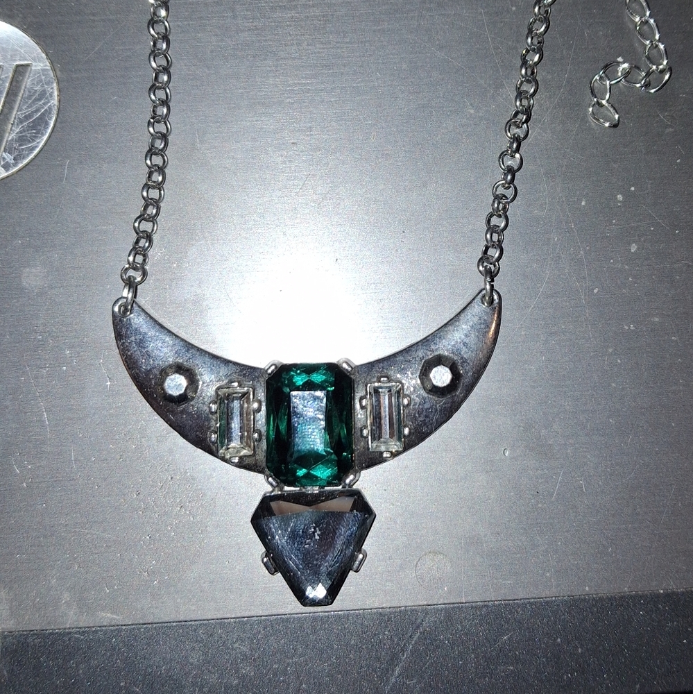 Lot 3 Statement Silvertone Geometric Unmarked Necklaces EUC - Picture 6 of 9